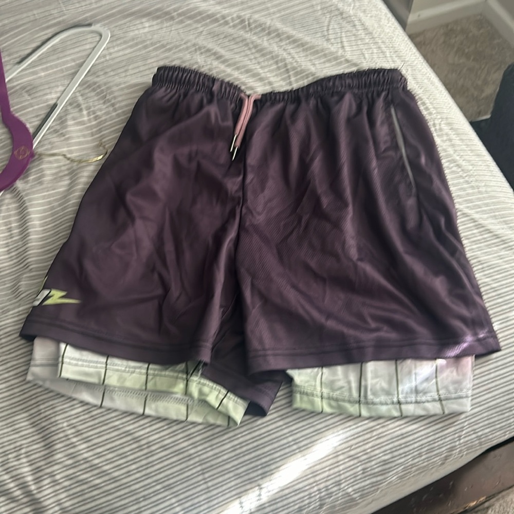 Super cool double layered shorts comphy good fit